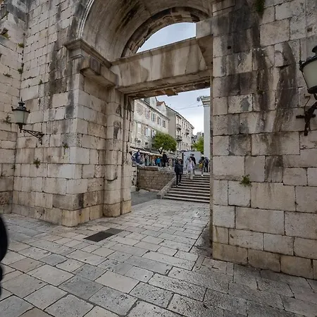 Welcome To Our Brand New Hostel In The Heart Of Split Old Town * Split