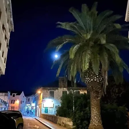 بيت شباب Habibi Tu Silver Gate Diocletians Palac سبليت