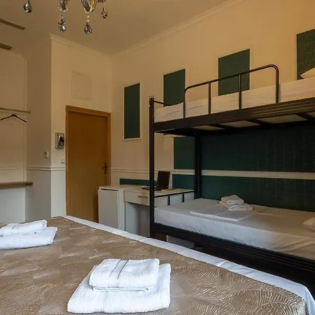 Habibi Tu Silver Gate Diocletians Palac Ostello