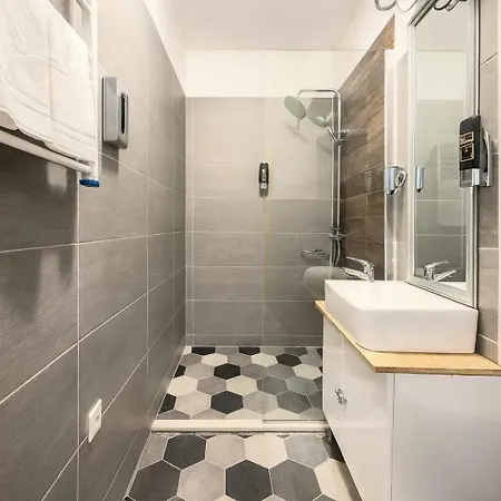 Ostello Habibi Tu Silver Gate Diocletians Palac *