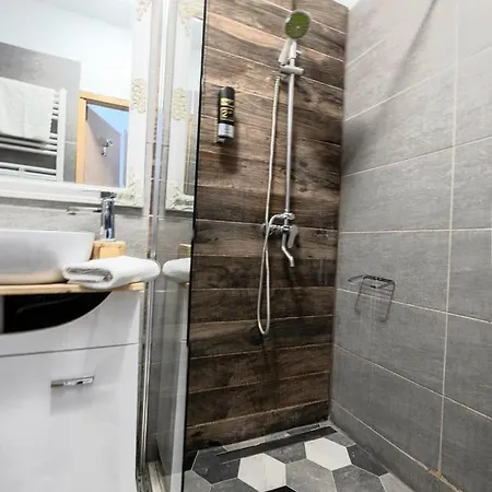 Habibi Tu Silver Gate Diocletians Palac Ostello Spalato