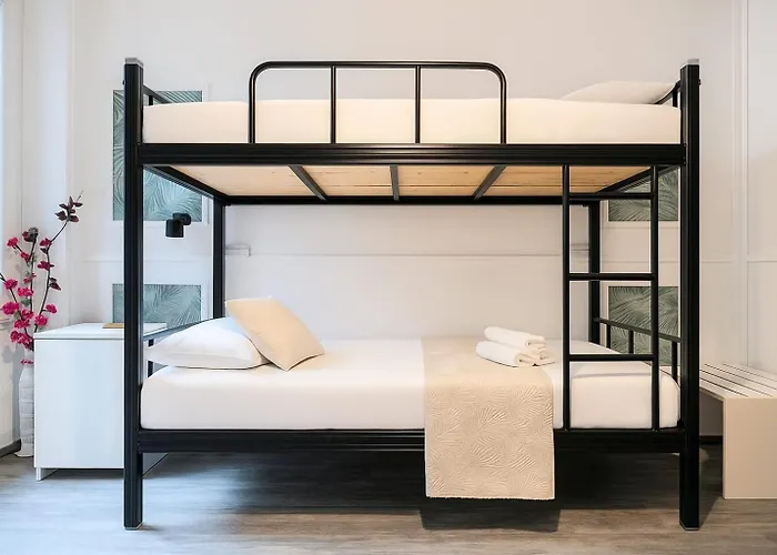 Habibi Tu Silver Gate Diocletians Palac