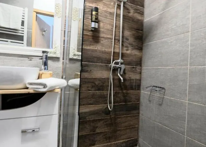 Habibi Tu Silver Gate Diocletians Palac Hostel Split