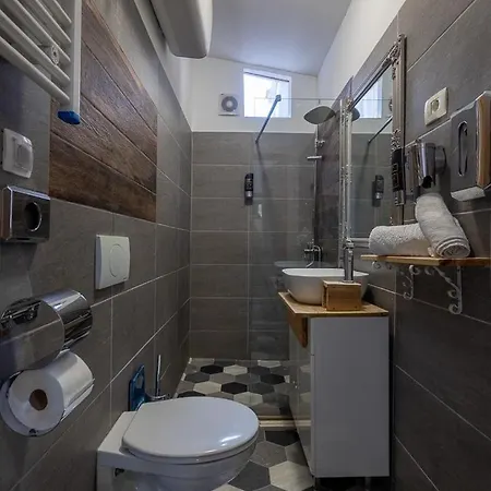 Hostel Habibi Come Tu Silver Gate Diocletians Palac Σπλιτ
